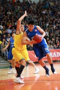 銀牌男子高級組  東方 對 永倫