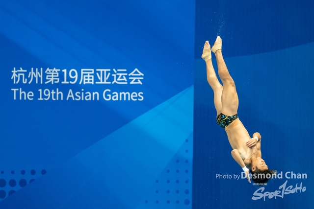 20231002 Diving 1M W A1 _DAC7124