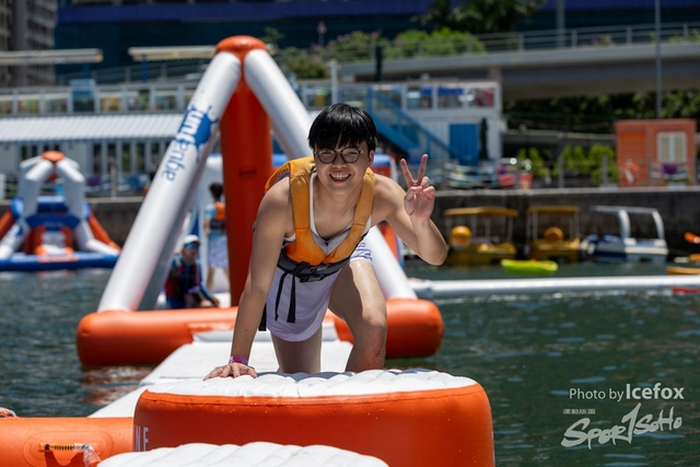 240825_Splash_Fox-21