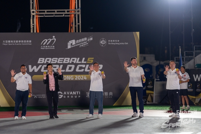 20241007-3CY06187