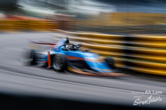Z8A_8782