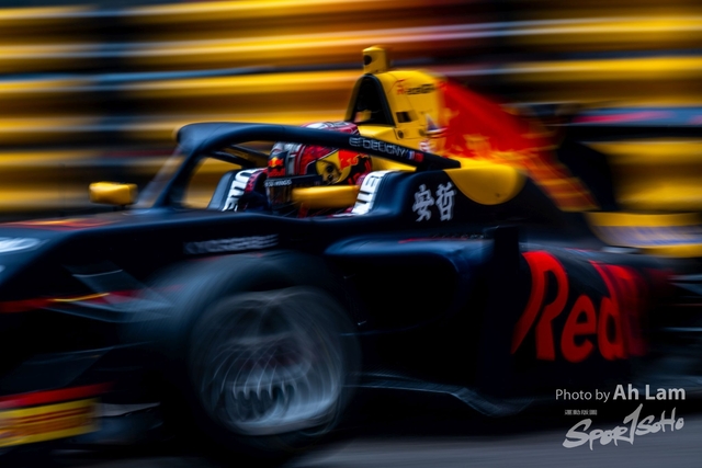Z8A_3767