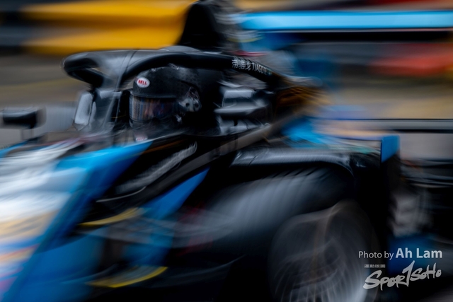 Z8A_3812