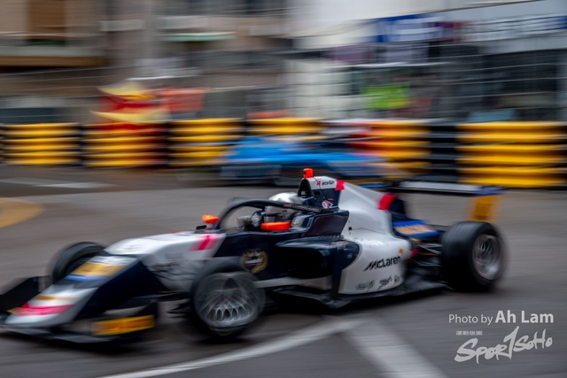 Z8A_3820