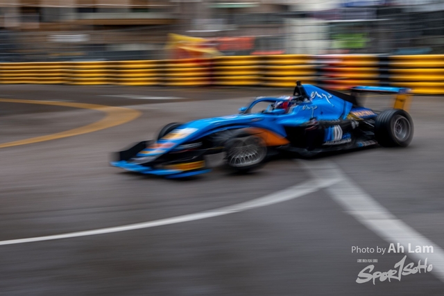 Z8A_3824