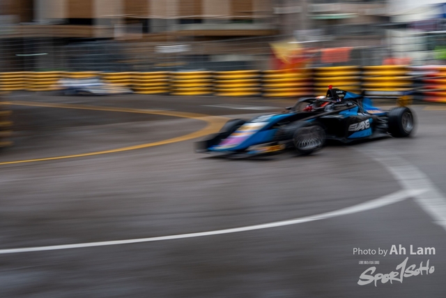 Z8A_3829