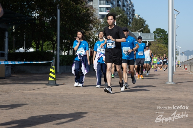 241201_Pocari_2Gun-670