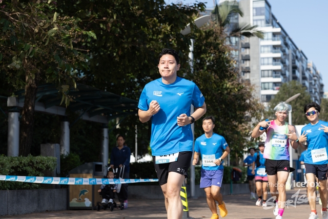 241201_Pocari_2Gun-965