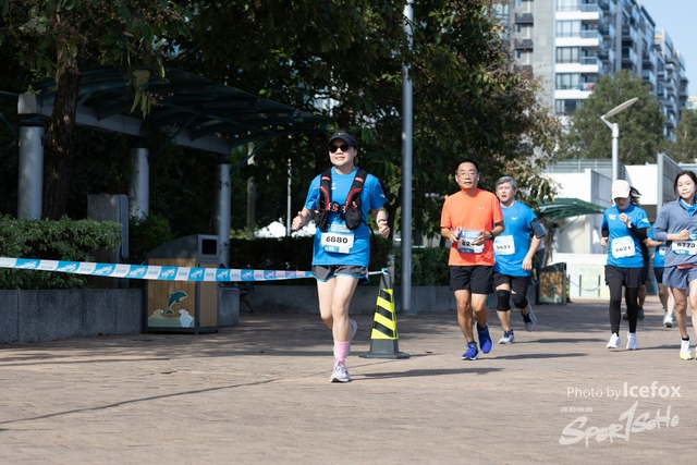 241201_Pocari_2Gun-981