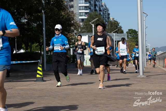241201_Pocari_2Gun-1043