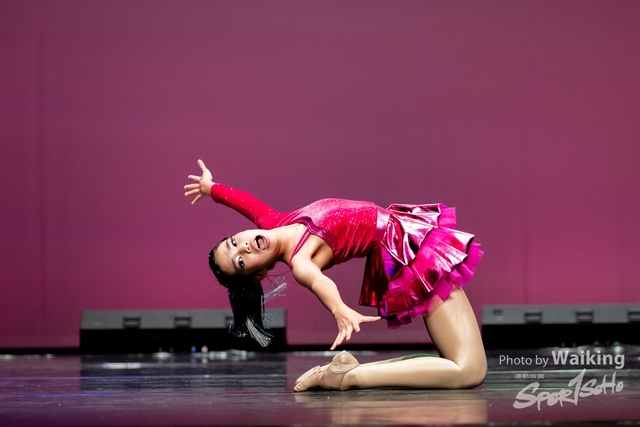 2024-11-16 Centre Stage Dance-2000
