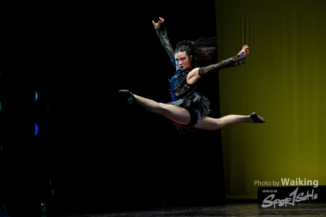 2024-11-16 Centre Stage Dance-2053