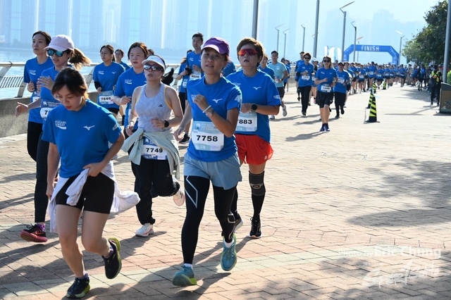 Pocari_1484