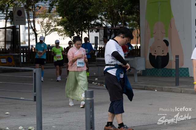 241208_Street_0831-185