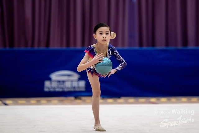 2024-11-30 RG-Ball-0505