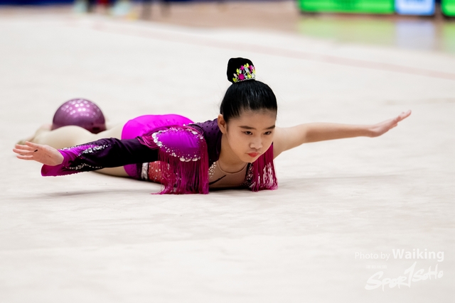 2024-11-30 RG-Ball-0188