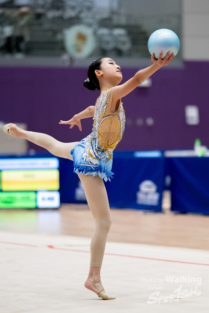 2024-11-30 RG-Ball-0280