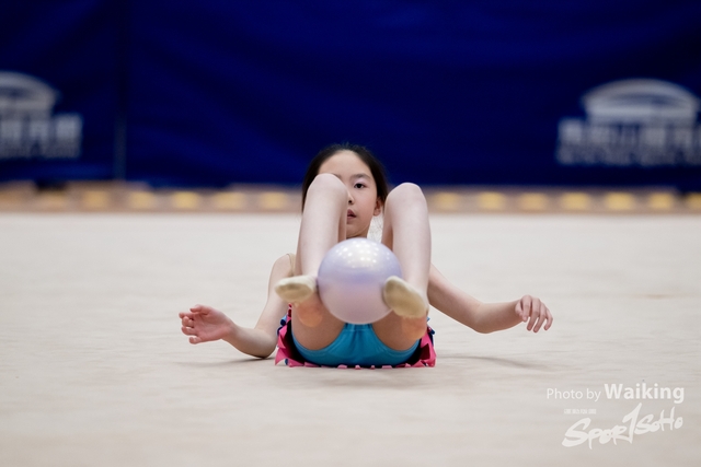 2024-11-30 RG-Ball-0288