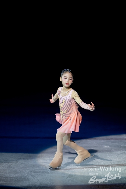 2024-12-24 Xmas Dance on Ice -0128