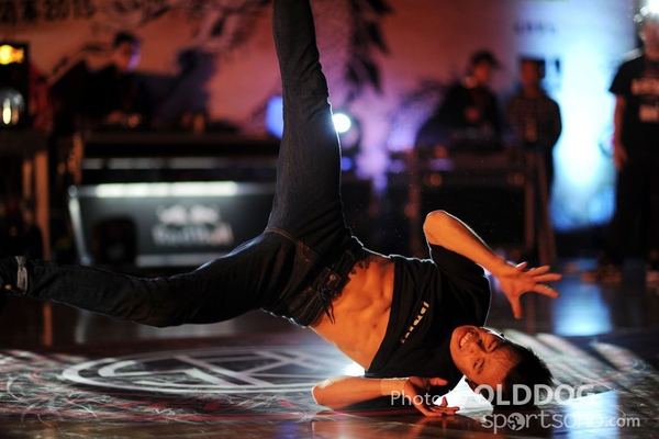 StreetDance (240)