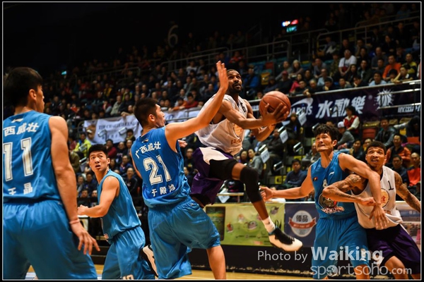 150201 Basketball - 0076