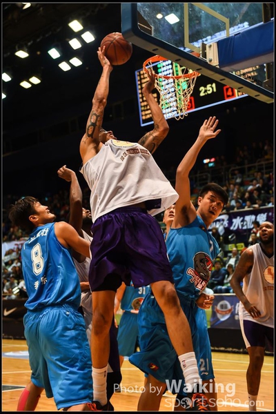 150201 Basketball - 0098