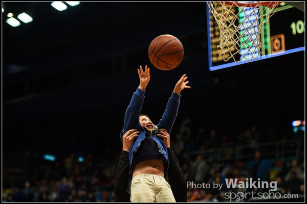 150201 Basketball - 0107