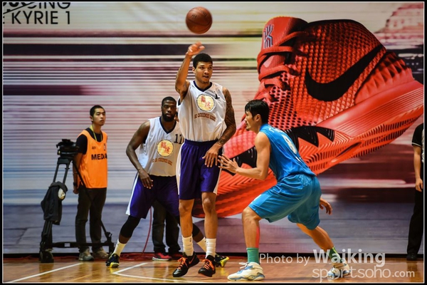 150201 Basketball - 0110