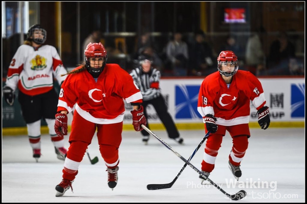 150218 Ice Hockey - 0075