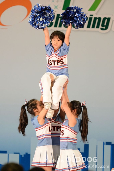 Cheering Team (32)
