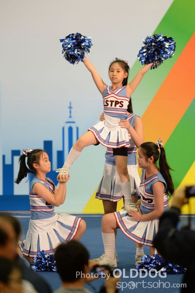 Cheering Team (33)