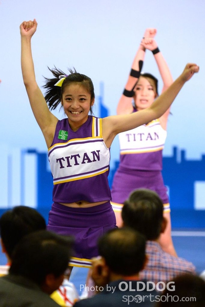 Cheering Team (102)