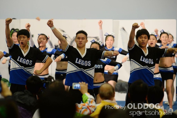 Cheering Team (170)