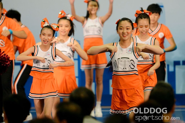 Cheering Team (196)