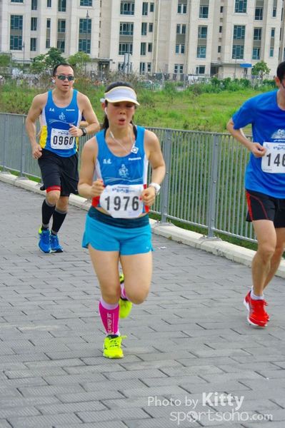SG201067