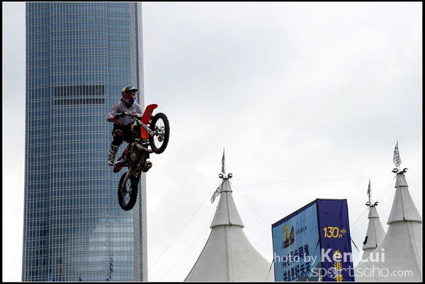 20150403Bull X 1044