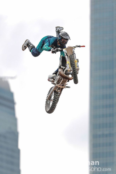 Gilles DeJong_058