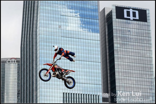 150404Xfighters1010