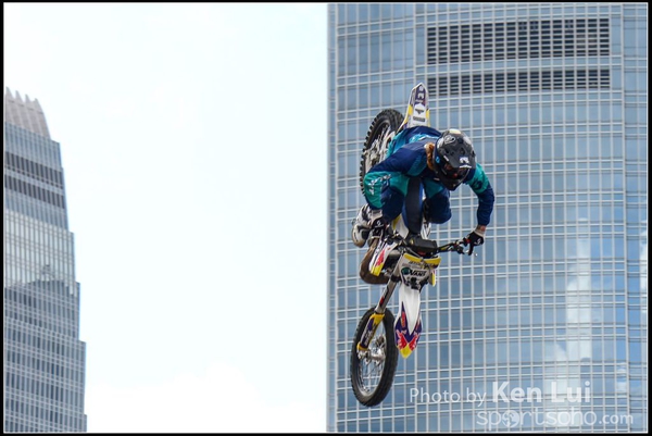 150404Xfighters1064