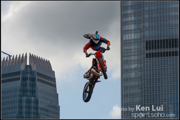 150404Xfighters1069