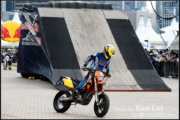 150404Xfighters1082