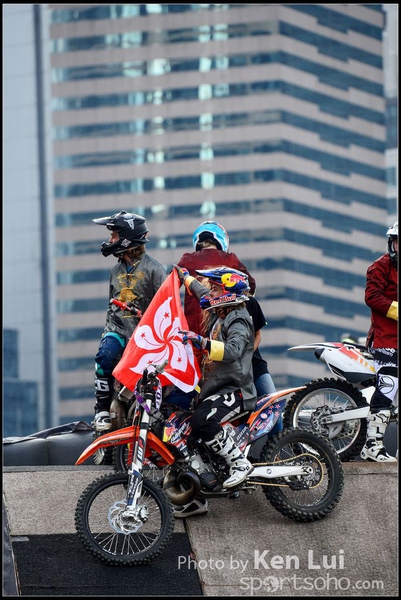 150404Xfighters1112