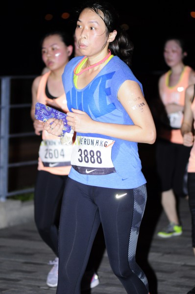 nike10k413