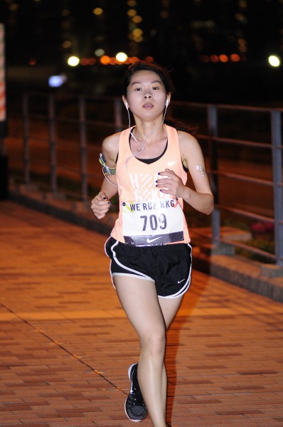nike10k592