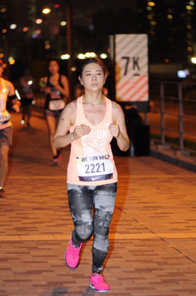 nike10k608