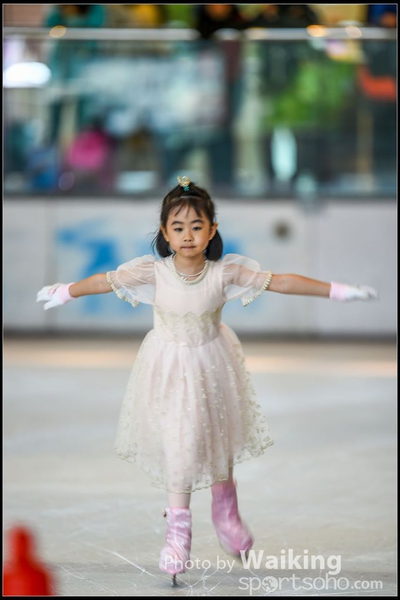 2015-04-11 Skating - 0119