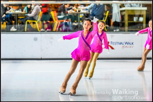 WaikingSkating342