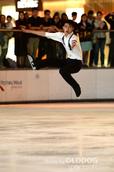Skating (198)