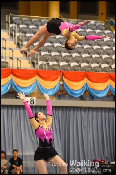 2015-05-03 Acrobatics - 0105