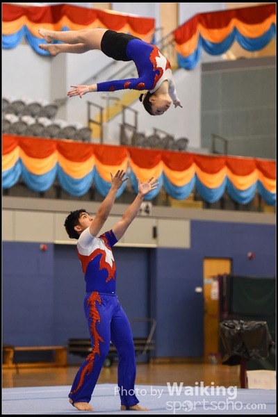 2015-05-03 Acrobatics - 0148